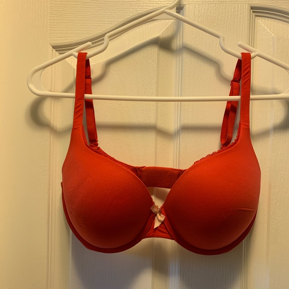 3/$65 Body By Victoria Perfect Shape Bra